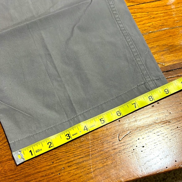 NEW⭐️DOCKERS⚓️Cargo Pants 42 X 32 Gray😎 - Picture 13 of 13